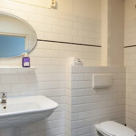 דירה Comfortable Near Rai אמסטרדם